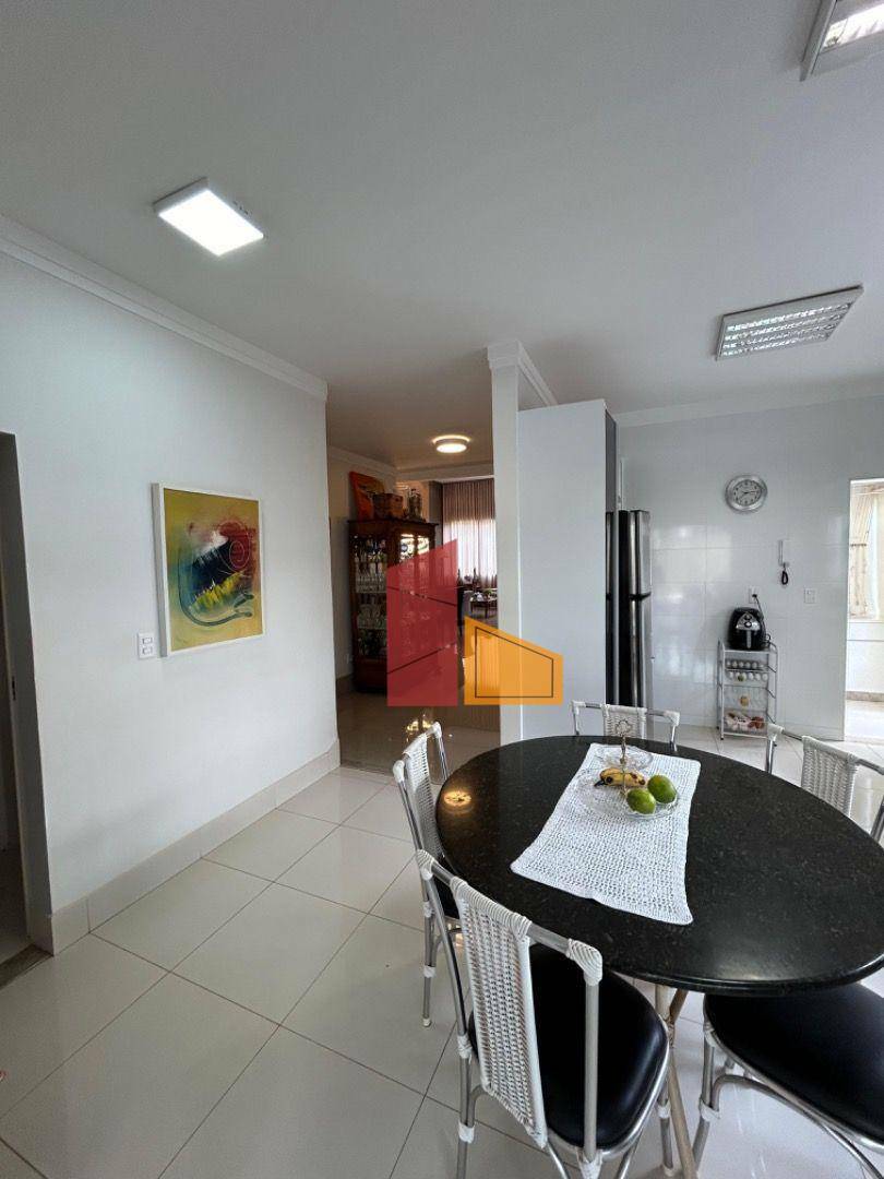 Casa de Condomínio à venda com 3 quartos, 220m² - Foto 16