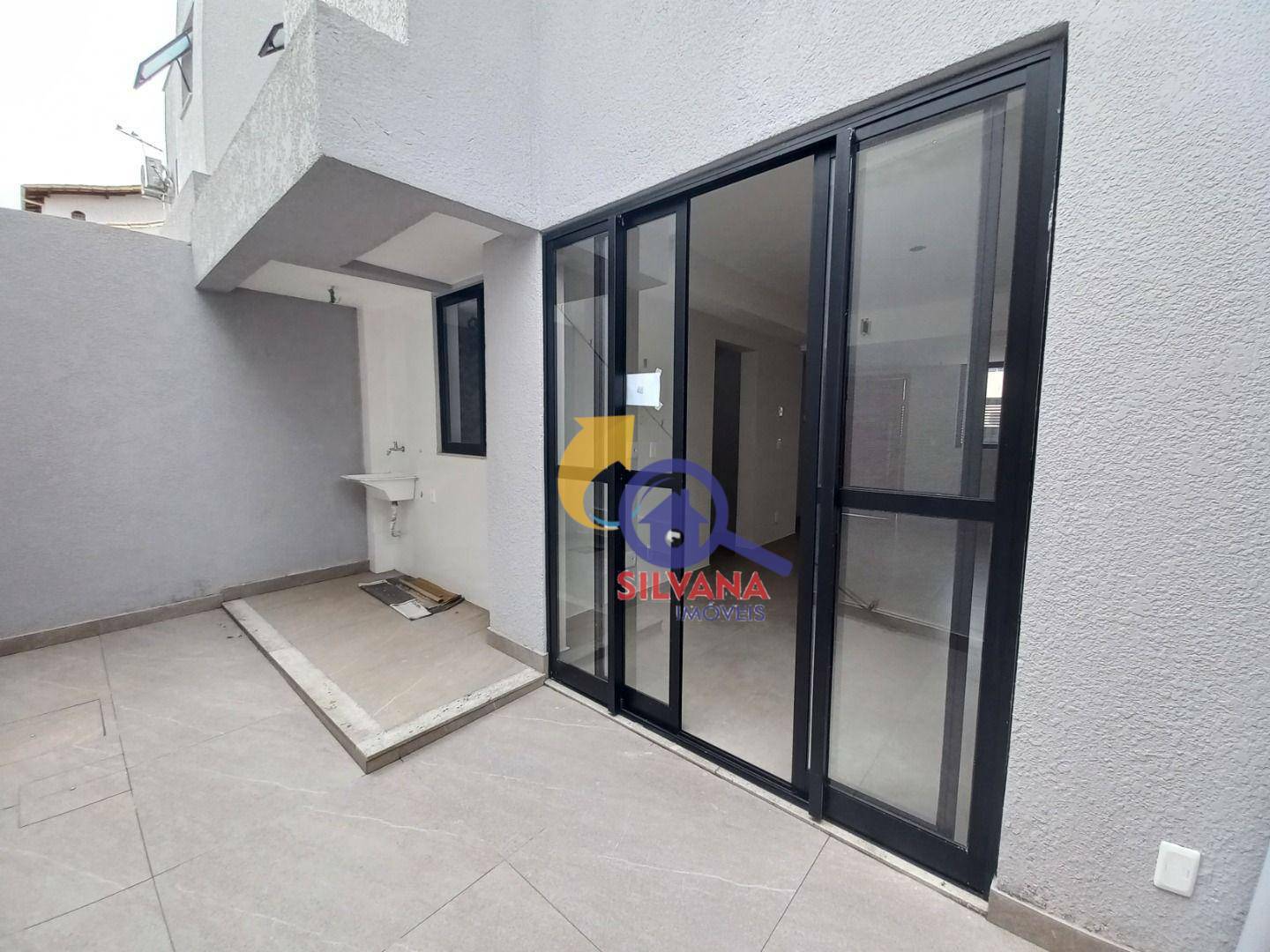 Casa à venda com 3 quartos, 90m² - Foto 18