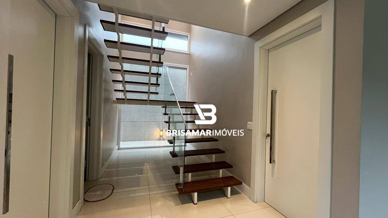 Casa à venda e aluguel com 4 quartos, 458m² - Foto 21