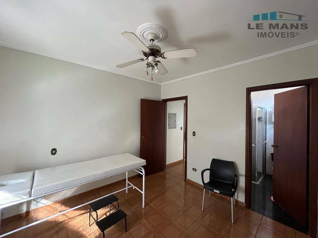 Casa à venda com 3 quartos, 287m² - Foto 16