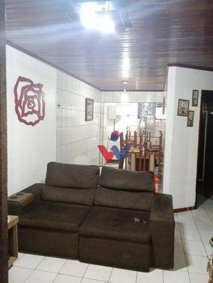 Casa à venda com 3 quartos, 90m² - Foto 10