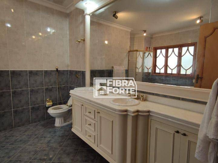 Casa de Condomínio à venda com 5 quartos, 700m² - Foto 10