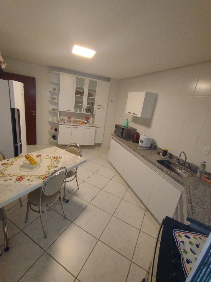 Apartamento à venda com 3 quartos, 127m² - Foto 5