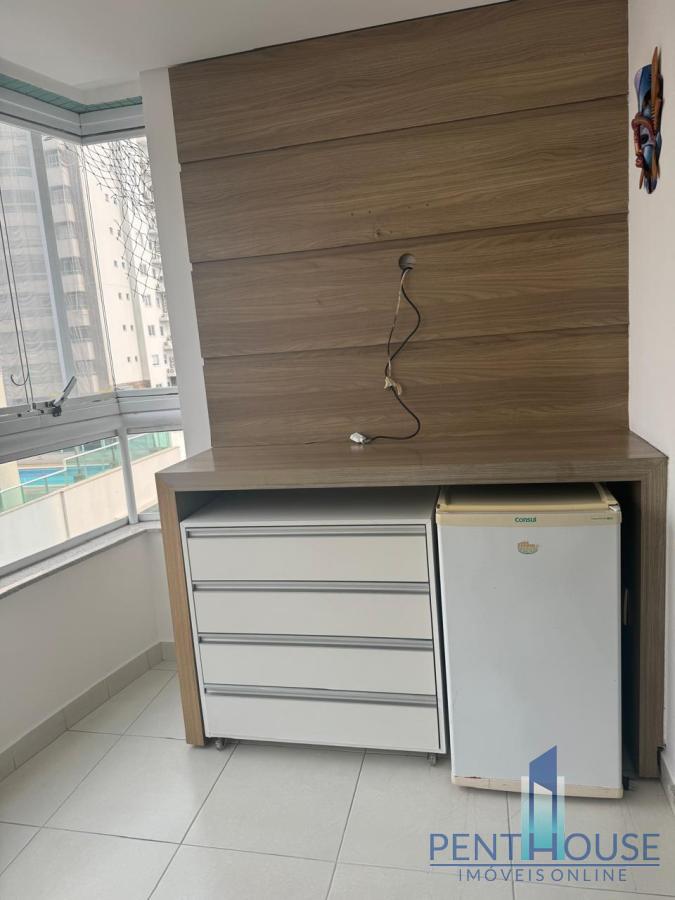 Apartamento para alugar com 3 quartos, 104m² - Foto 2