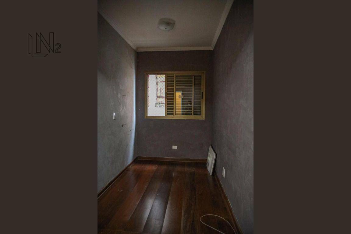 Apartamento para alugar com 3 quartos, 105m² - Foto 17