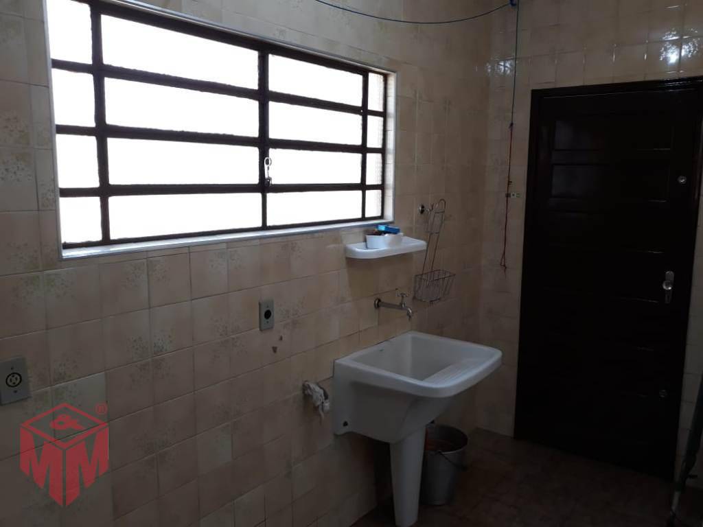 Casa à venda e aluguel com 2 quartos, 150m² - Foto 13