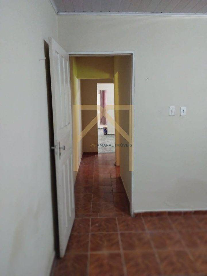 Casa à venda com 2 quartos, 162m² - Foto 11