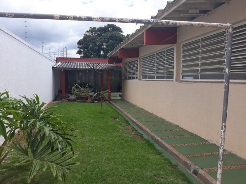 Casa para alugar com 3 quartos, 350m² - Foto 27