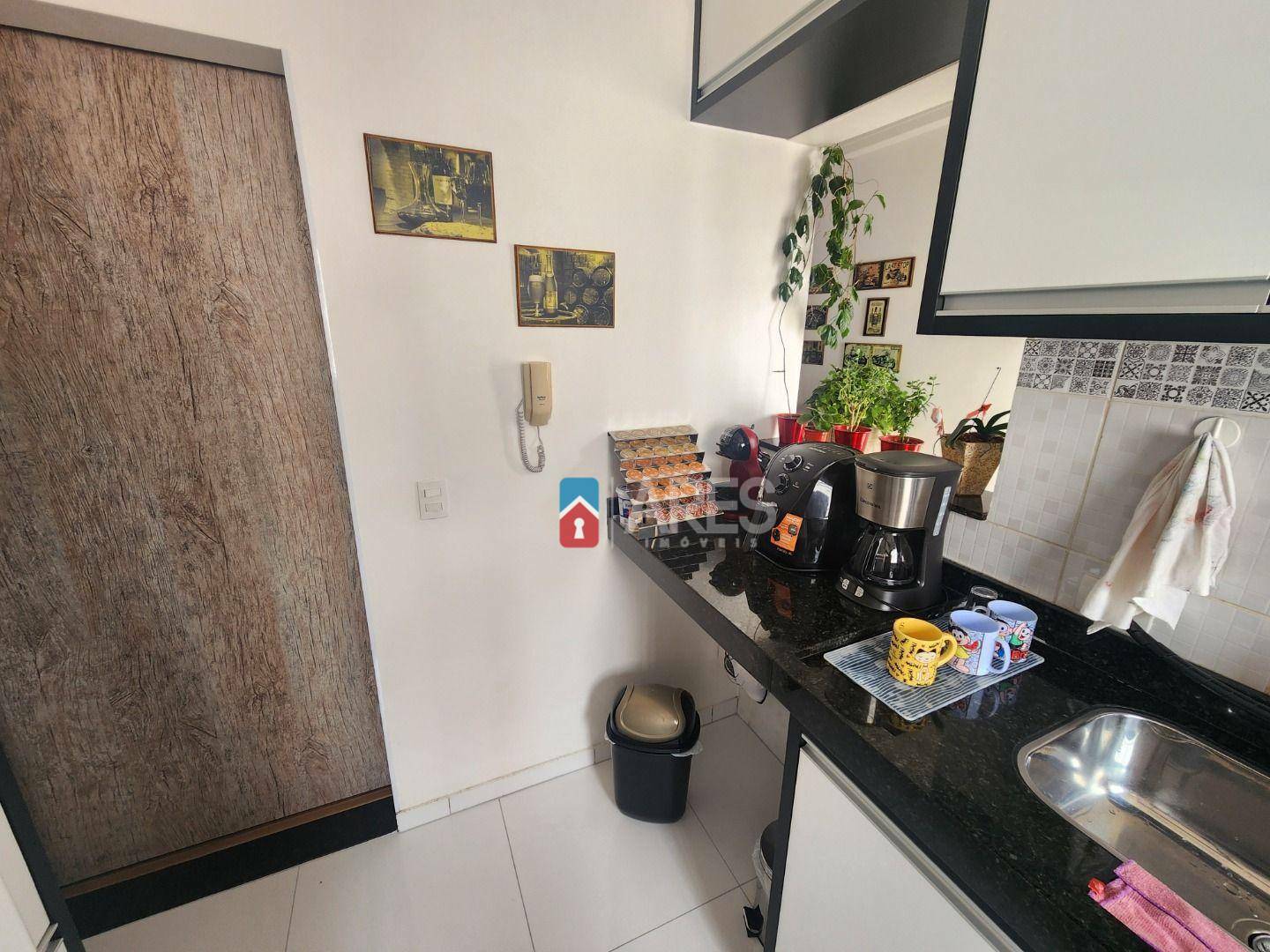 Apartamento à venda com 3 quartos, 61m² - Foto 11