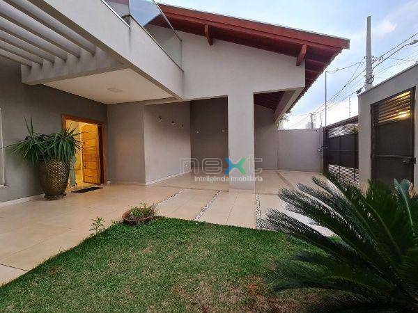 Sobrado à venda com 3 quartos, 309m² - Foto 2