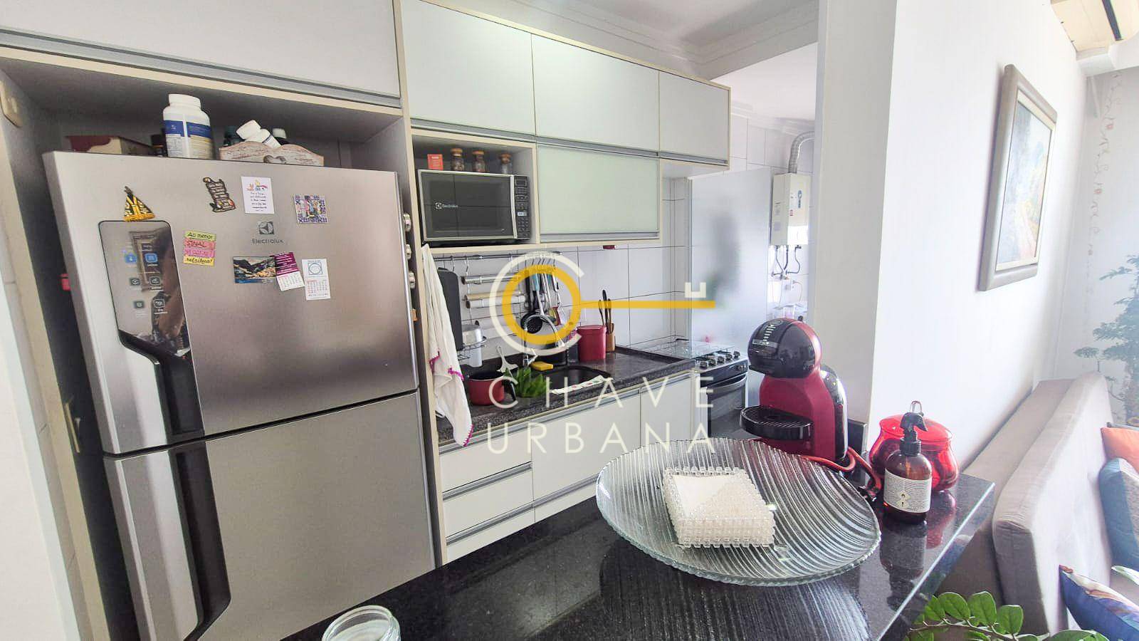 Apartamento para alugar com 2 quartos, 68m² - Foto 17