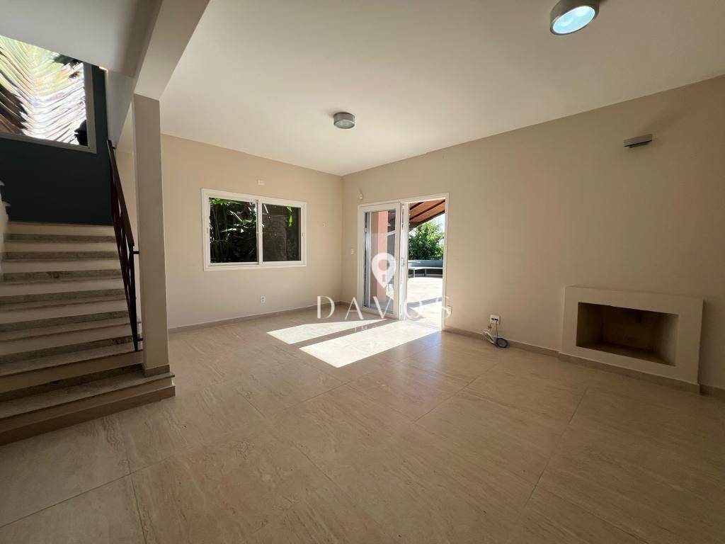 Sobrado à venda com 3 quartos, 156m² - Foto 4