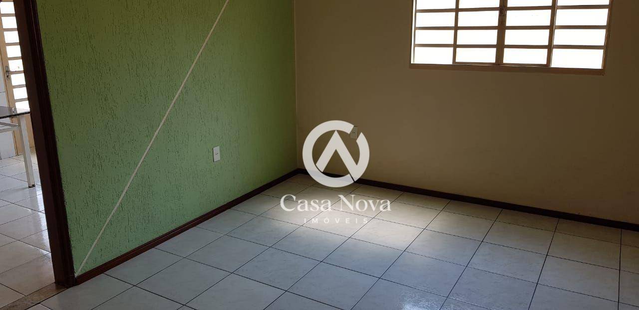 Casa à venda com 3 quartos, 166m² - Foto 9