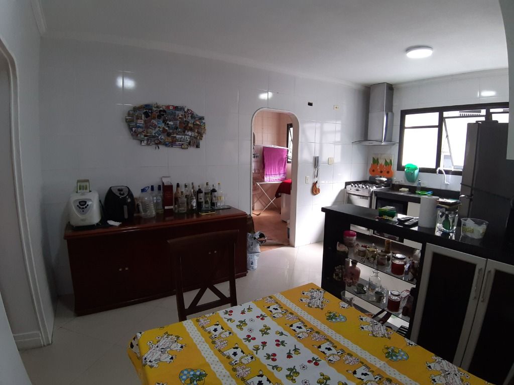 Apartamento à venda com 3 quartos, 140m² - Foto 21