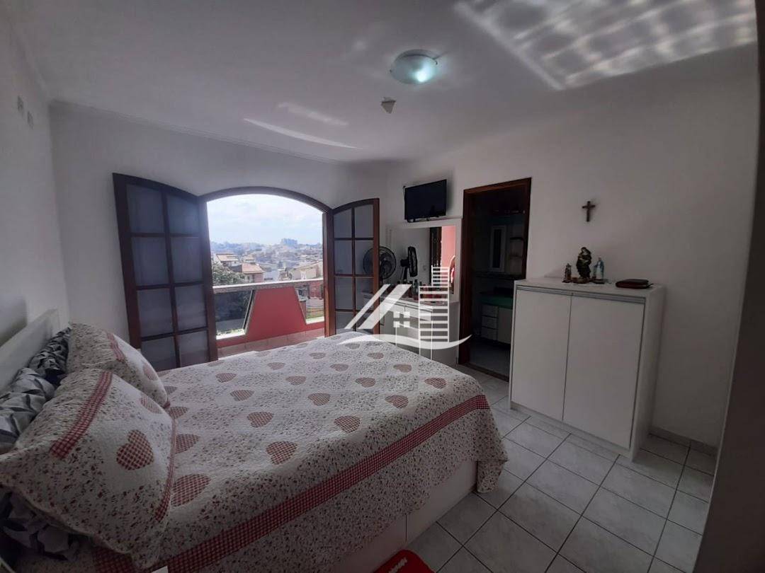 Sobrado à venda com 3 quartos, 231m² - Foto 21