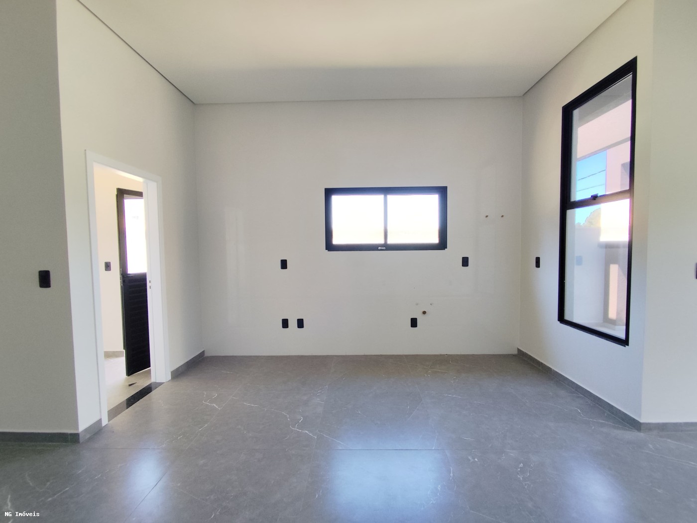 Casa à venda com 2 quartos, 79m² - Foto 5