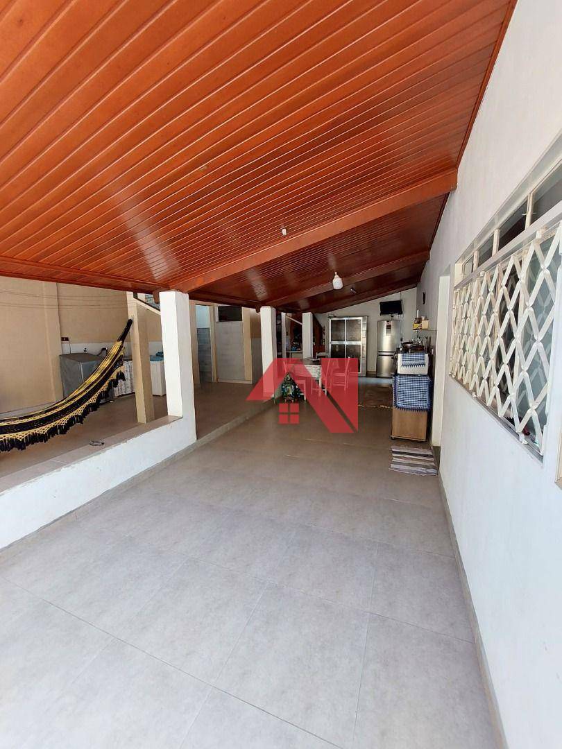 Casa à venda com 3 quartos, 185m² - Foto 3