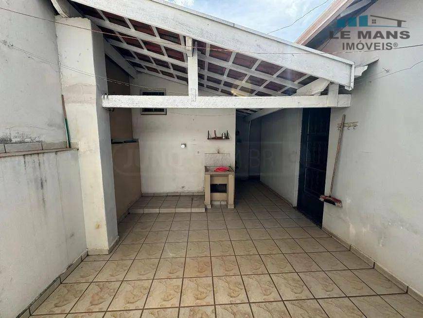 Casa à venda com 5 quartos, 238m² - Foto 18