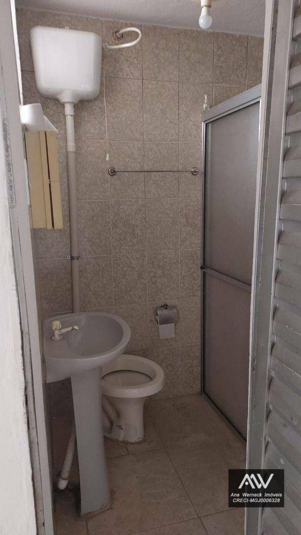 Casa de Condomínio à venda com 5 quartos, 200m² - Foto 11