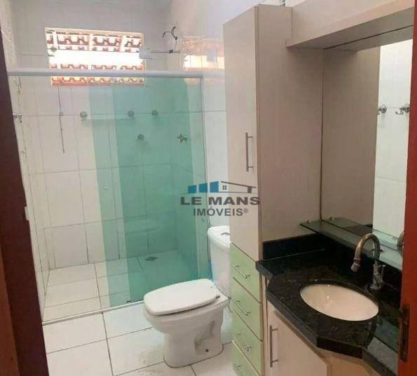 Casa à venda e aluguel com 2 quartos, 240m² - Foto 13