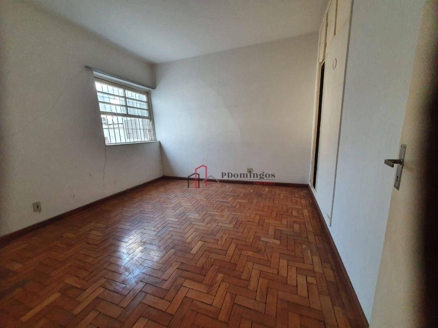 Casa à venda com 3 quartos, 157m² - Foto 9