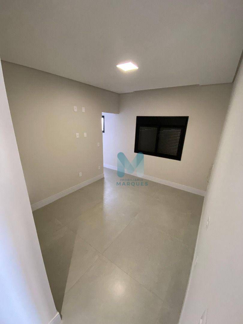 Casa à venda com 3 quartos, 185m² - Foto 22