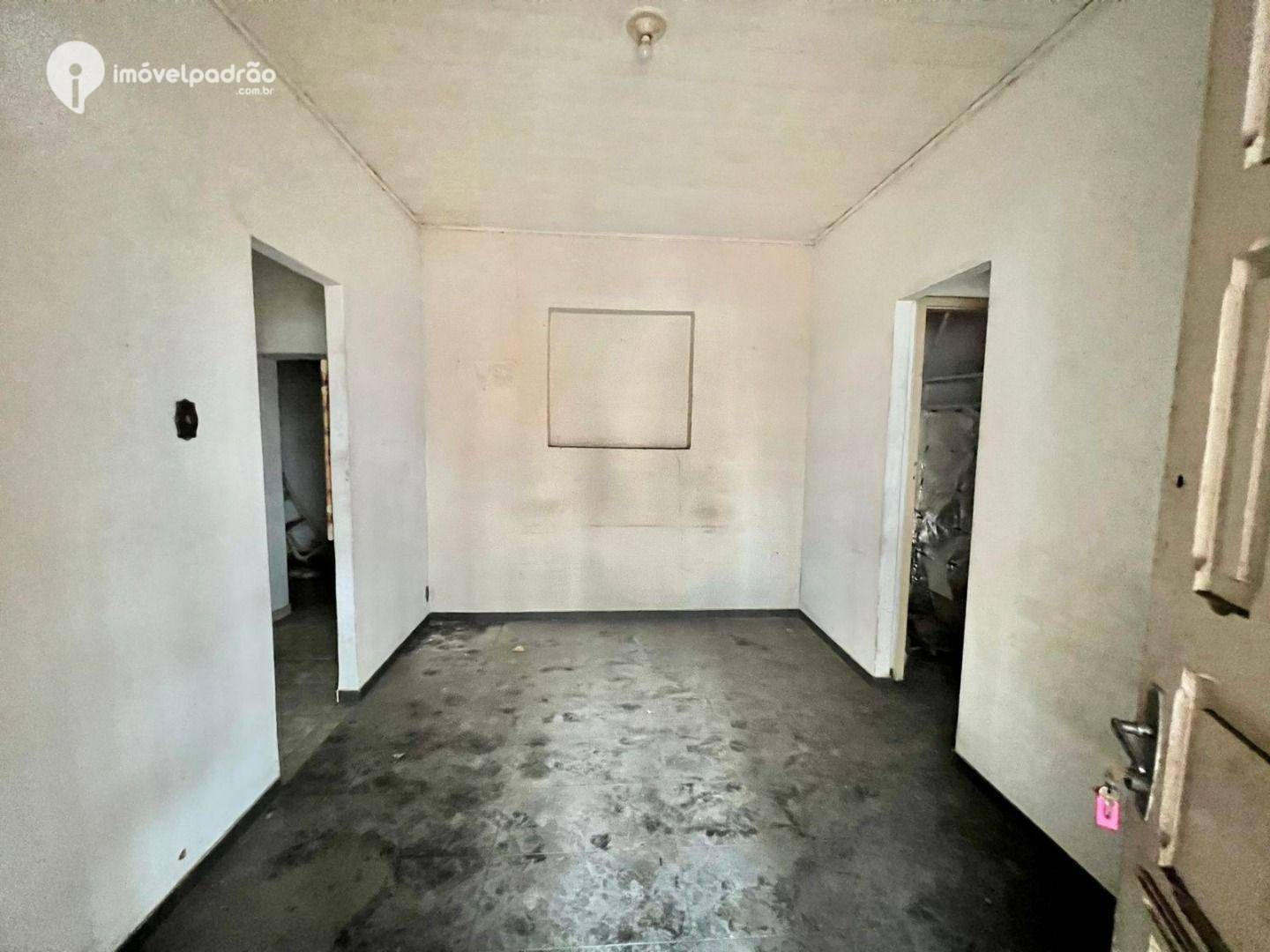 Casa para alugar com 3 quartos, 150m² - Foto 35