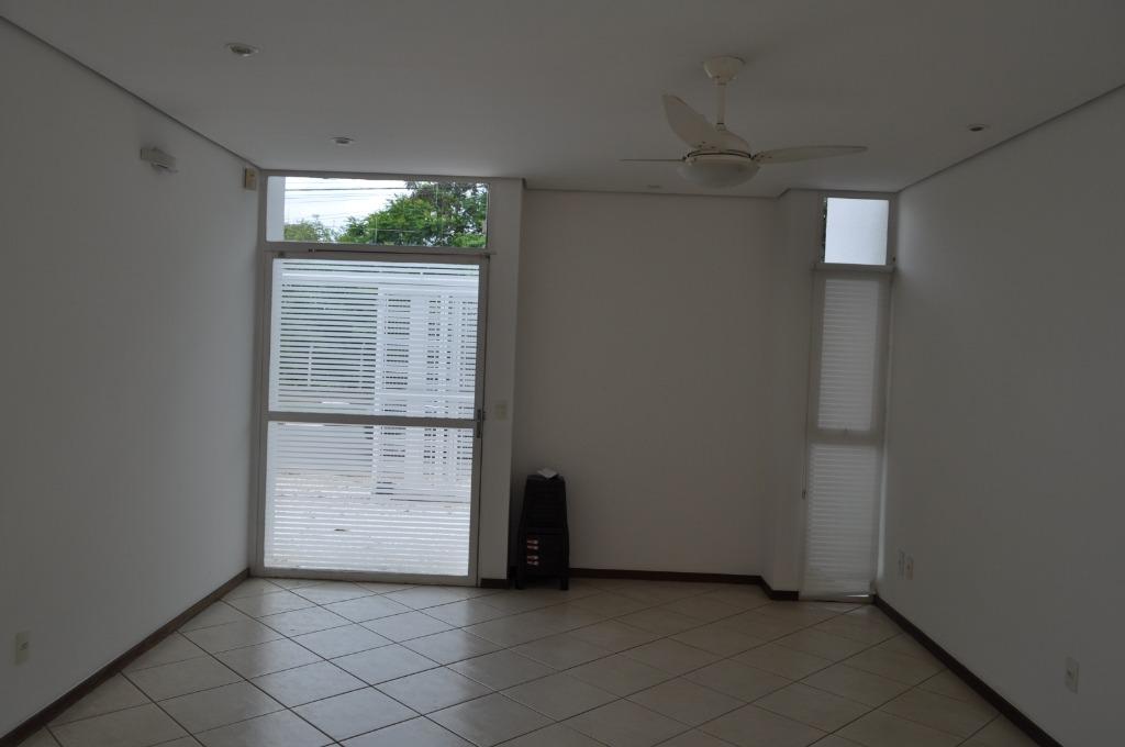 Casa à venda com 3 quartos, 196m² - Foto 8