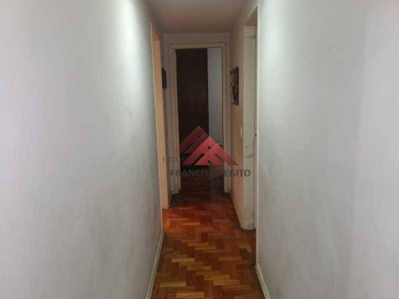 Apartamento à venda com 3 quartos, 106m² - Foto 9