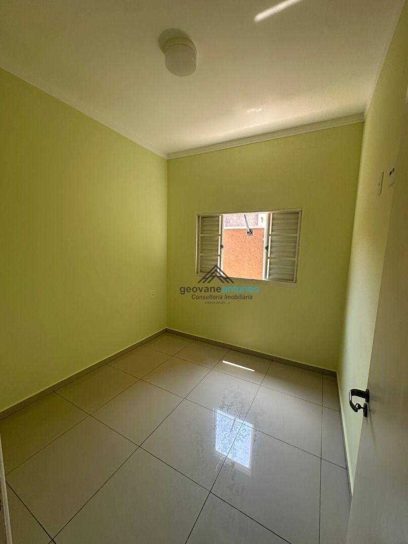 Casa para alugar com 2 quartos, 60m² - Foto 5