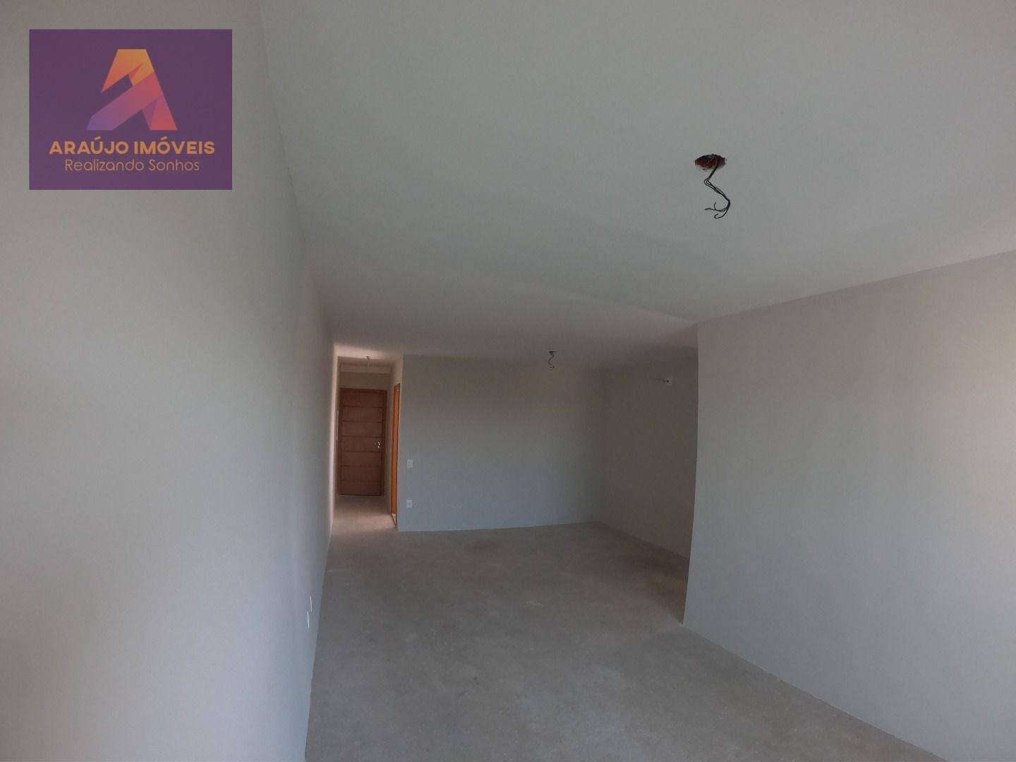 Apartamento à venda com 3 quartos, 104m² - Foto 2