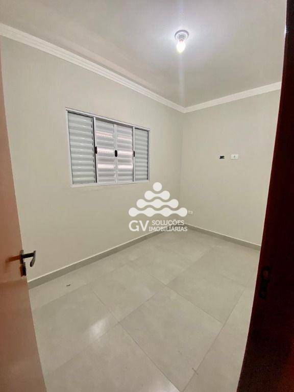 Casa à venda com 2 quartos, 100m² - Foto 5