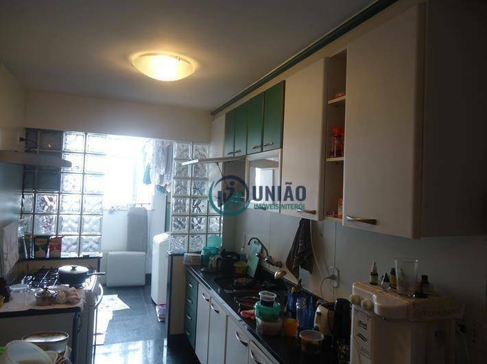 Apartamento à venda com 4 quartos, 184m² - Foto 32