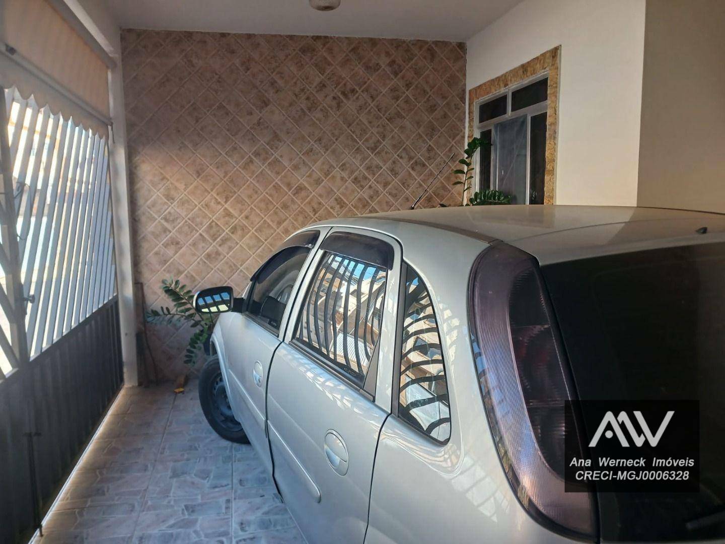 Casa de Condomínio à venda com 4 quartos, 200m² - Foto 3