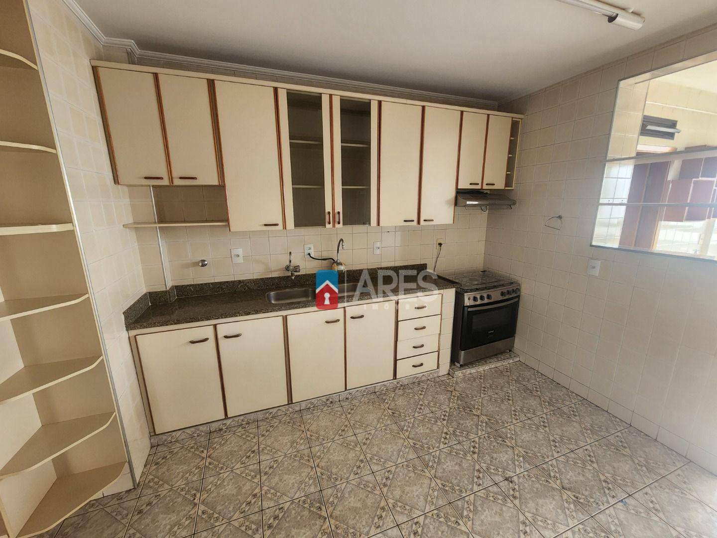 Apartamento para alugar com 3 quartos, 110m² - Foto 7