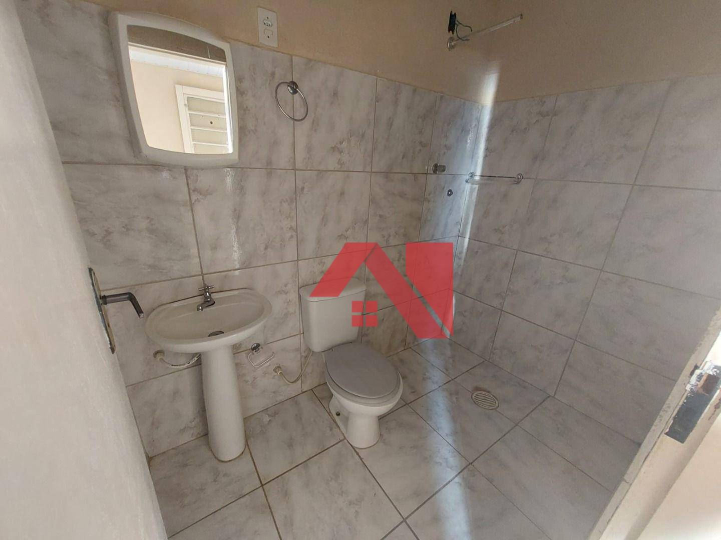 Casa para alugar com 1 quarto, 40m² - Foto 8