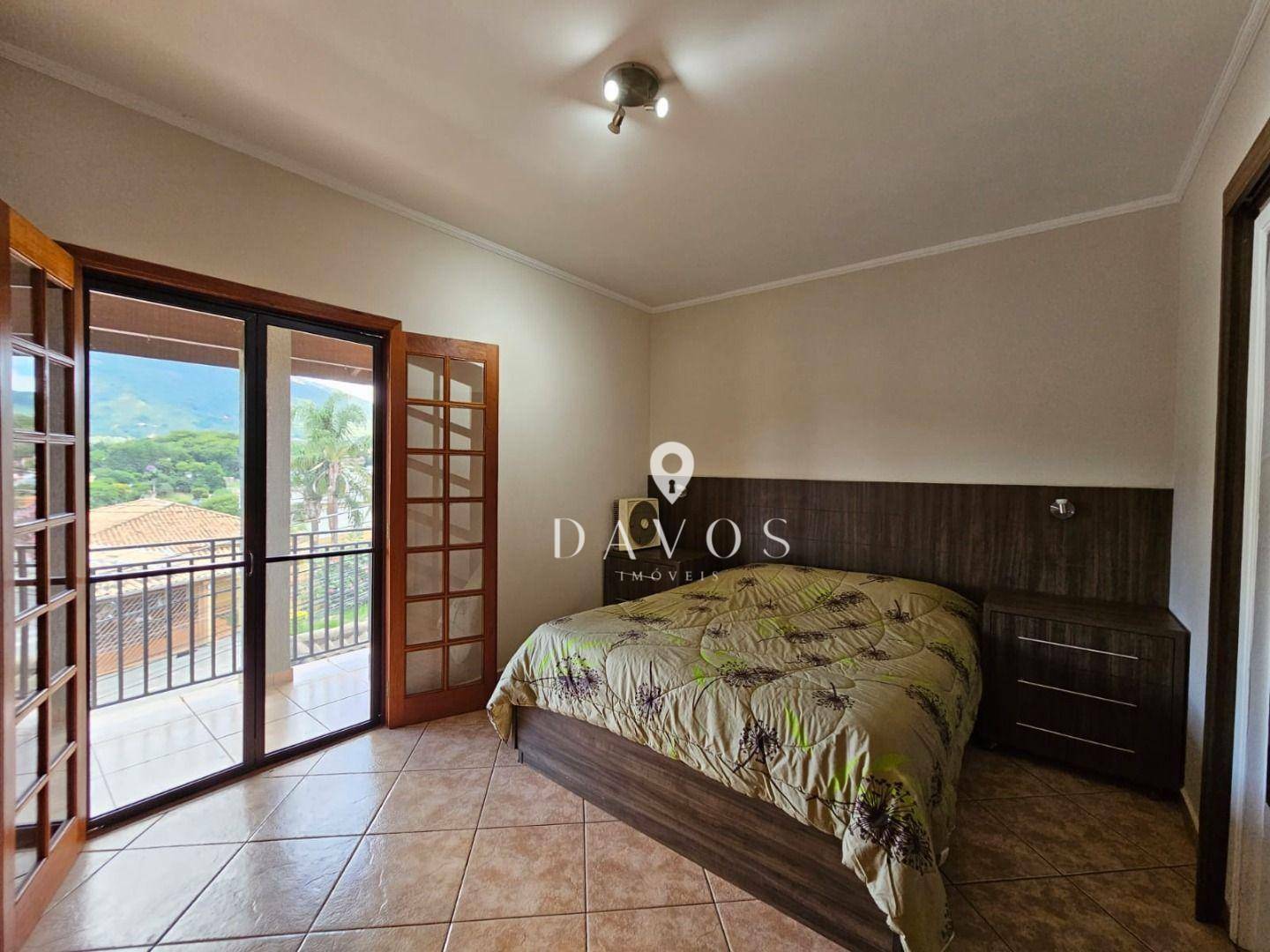 Sobrado à venda com 3 quartos, 246m² - Foto 11