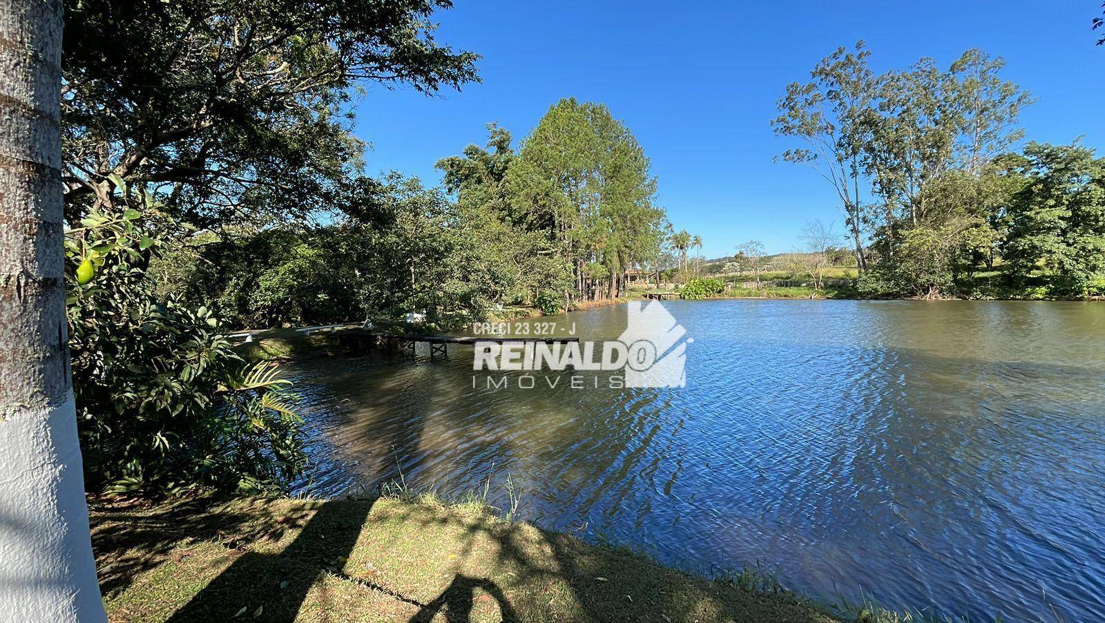 Sítio à venda com 2 quartos, 800m² - Foto 1