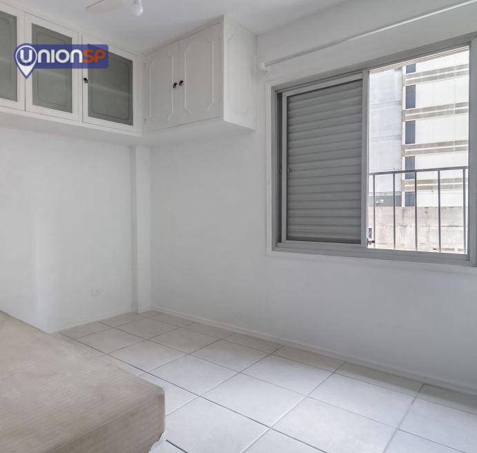 Apartamento à venda com 2 quartos, 69m² - Foto 5