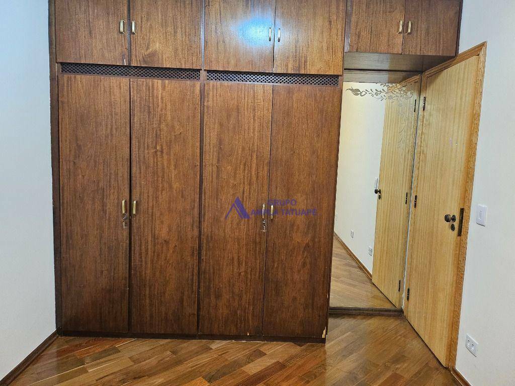 Apartamento para alugar com 3 quartos, 100m² - Foto 12