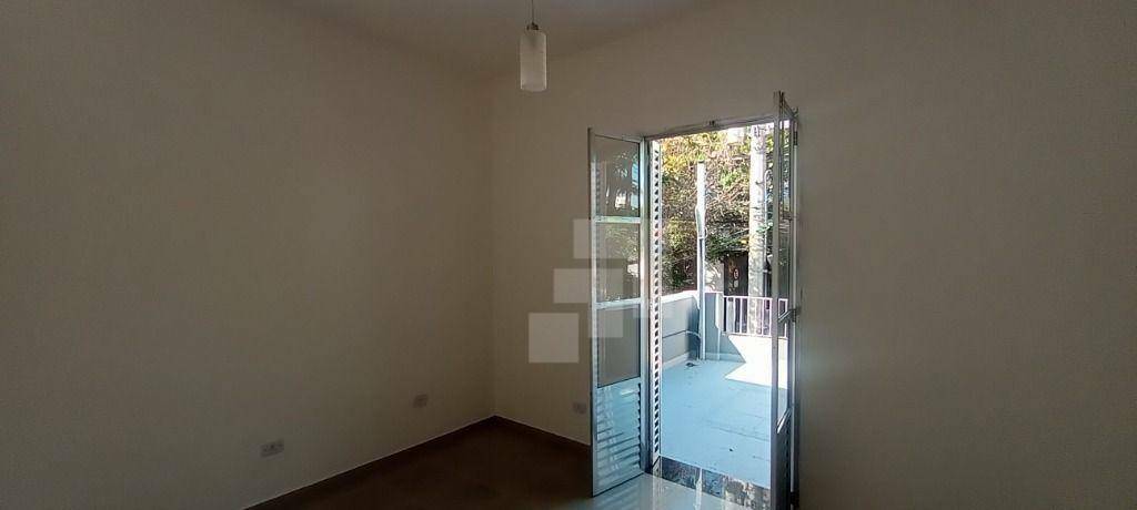 Casa à venda e aluguel com 2 quartos, 120m² - Foto 8