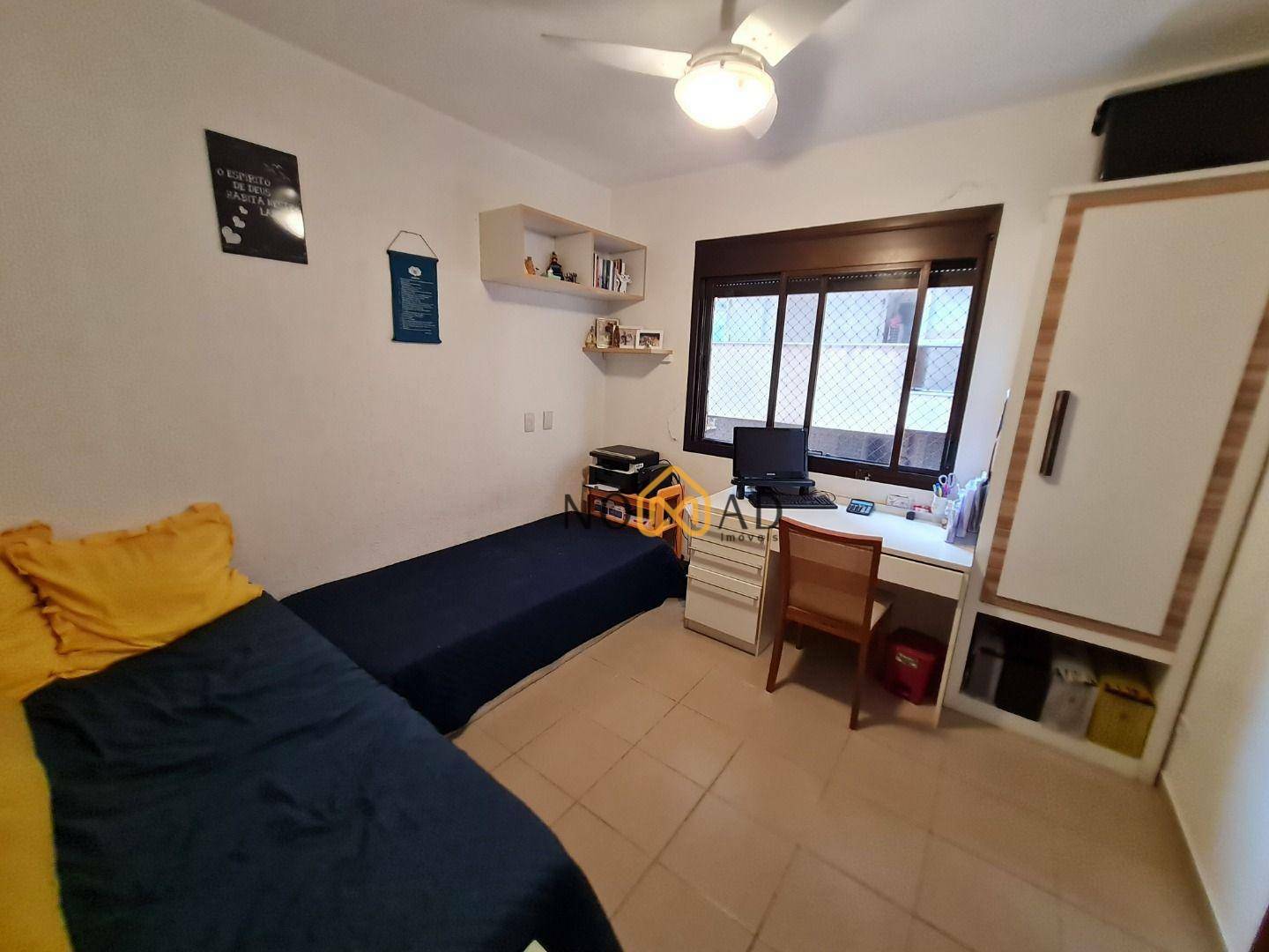 Apartamento à venda com 4 quartos, 198m² - Foto 25