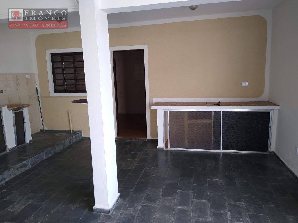 Casa à venda com 3 quartos, 200m² - Foto 28