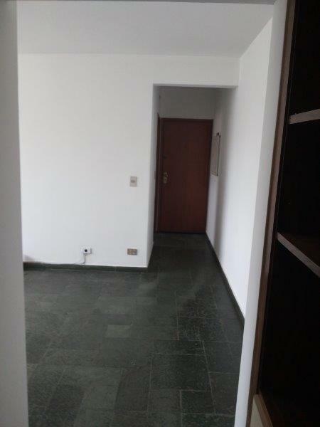 Apartamento para alugar com 2 quartos, 97m² - Foto 3