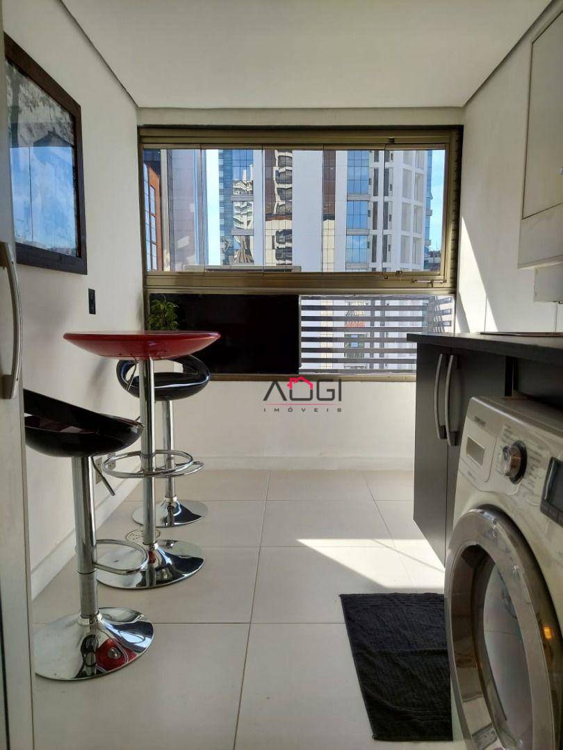 Apartamento para alugar com 2 quartos, 70m² - Foto 7