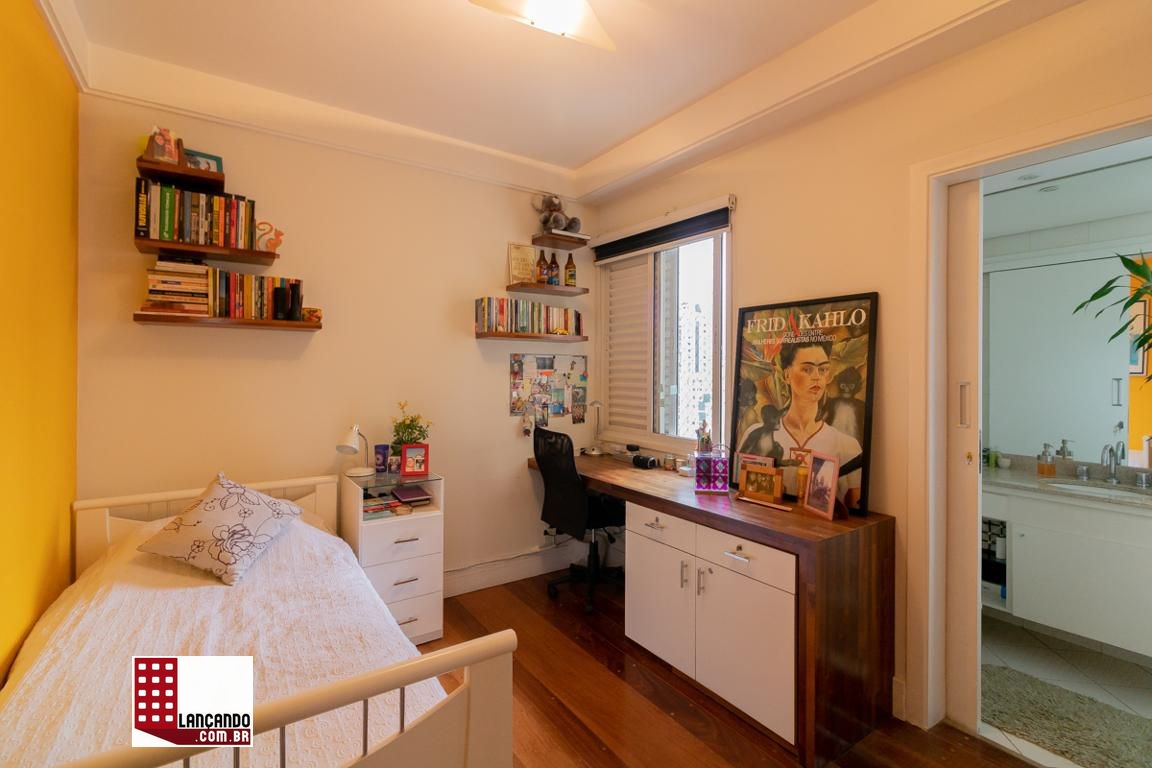 Apartamento à venda com 3 quartos, 137m² - Foto 8