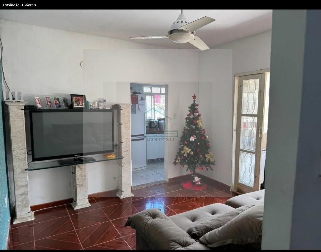 Casa à venda com 3 quartos, 200m² - Foto 3