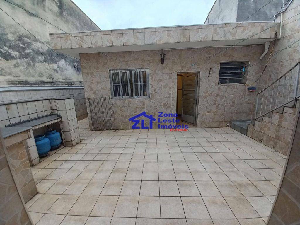 Sobrado para alugar com 4 quartos, 200m² - Foto 43