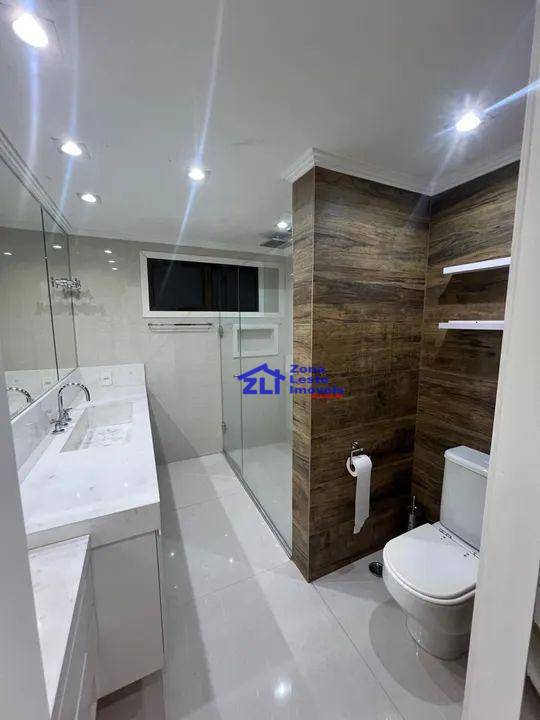 Apartamento à venda com 3 quartos, 200m² - Foto 18