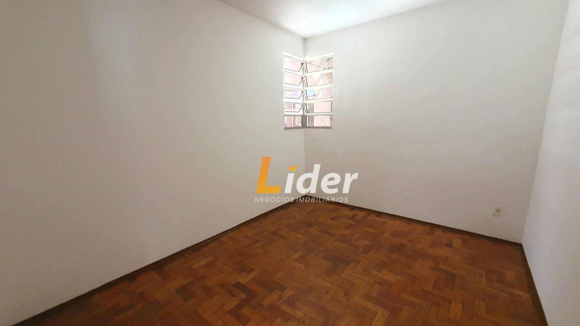 Apartamento à venda com 2 quartos, 40m² - Foto 13